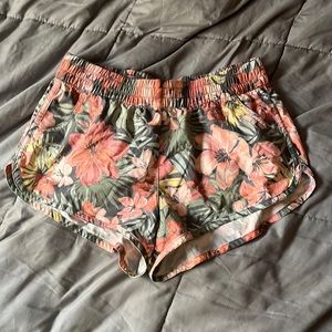Billabong floral shorts